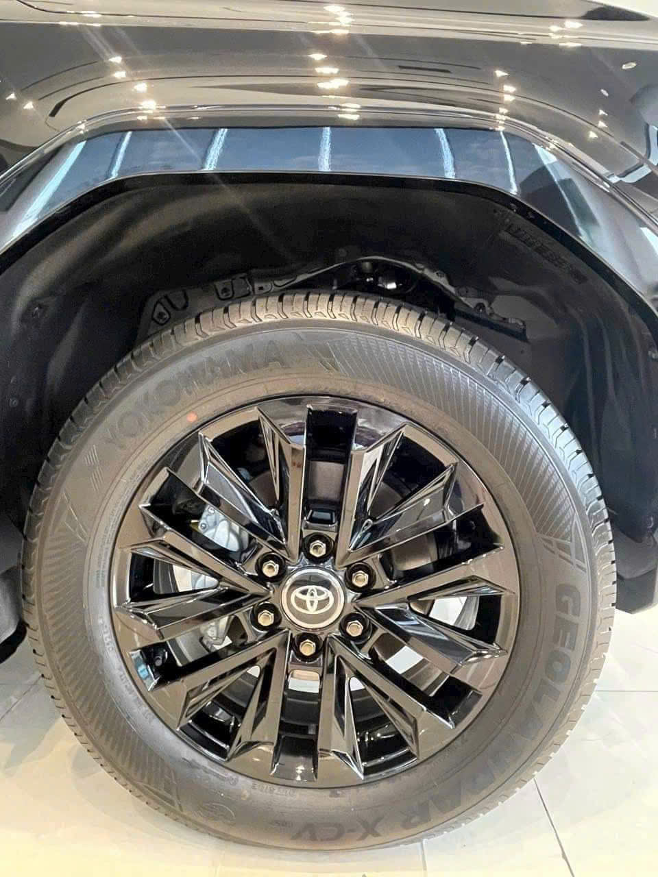 z6145029239329 42fa8a990449b52d1d74168d14b503af Land Cruiser Prado 2026