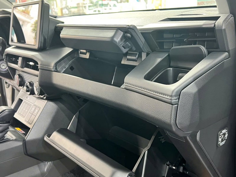 z7482367668633 c74d46f7adf3a0eff78ae88ebb1f522a Copy Toyota Hilux 2026